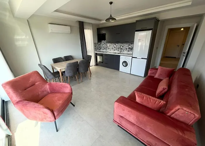 Lina Life 아파트 페티예