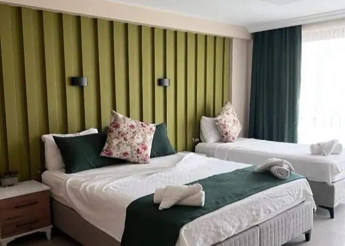 Lina Life 아파트 페티예